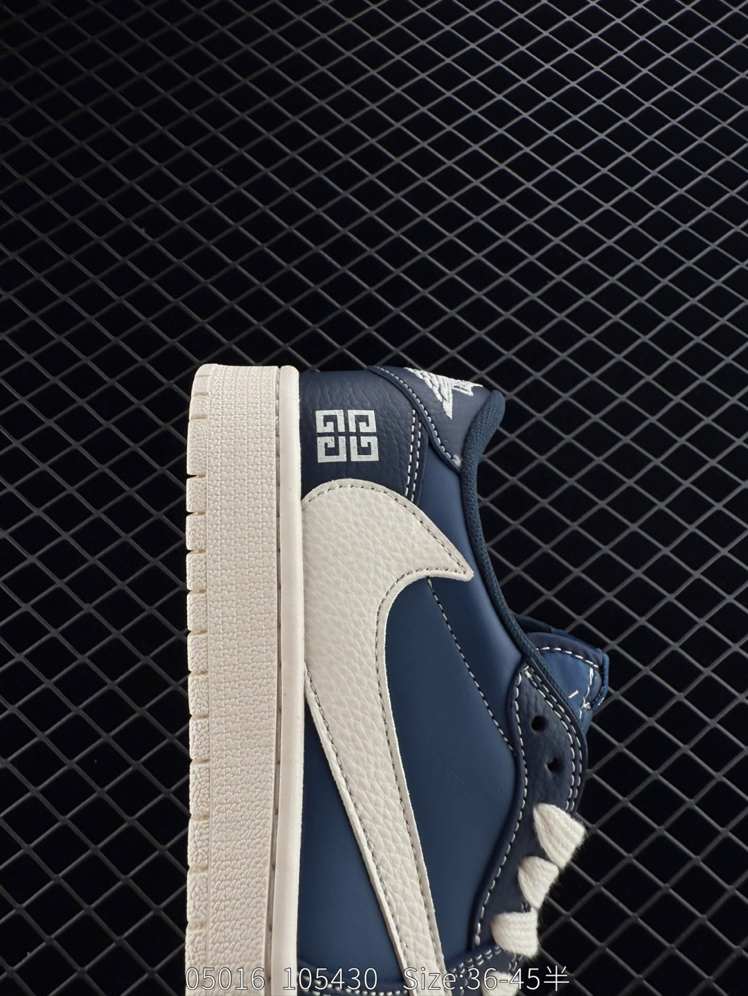 Travis Scott x Air Jordan 1 ” Reverse Mocha “